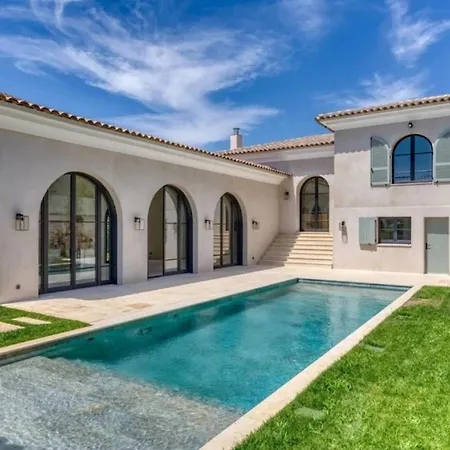 Vila Meado Saint Tropez